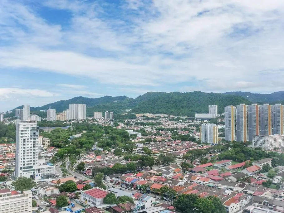 Comfort 3 Bedroom Urban Suite By Uptrend Home Management Jelutong Apartment