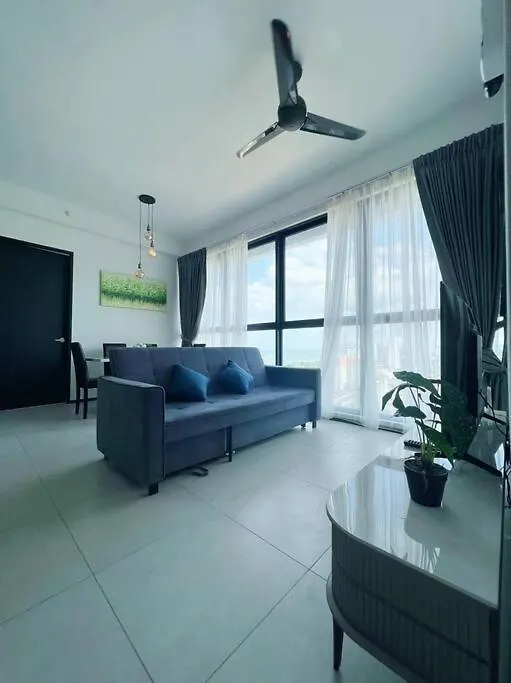 Comfort 3 Bedroom Urban Suite By Uptrend Home Management Jelutong 0*,