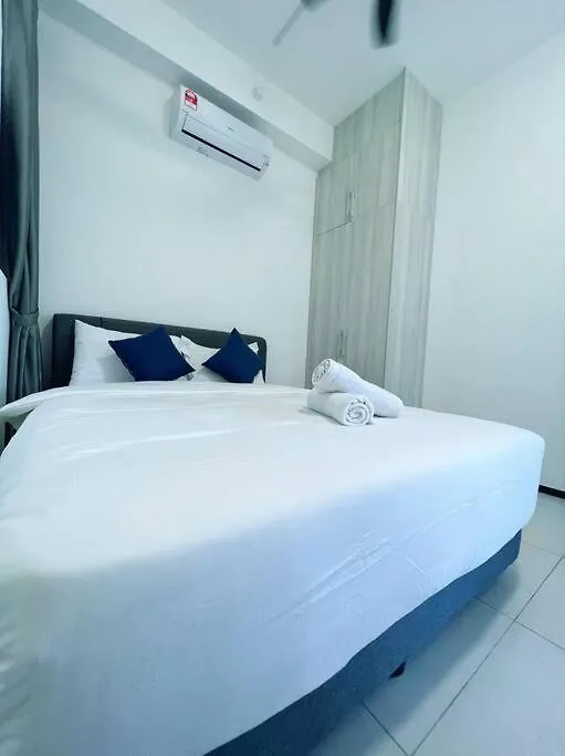 Comfort 3 Bedroom Urban Suite By Uptrend Home Management Jelutong