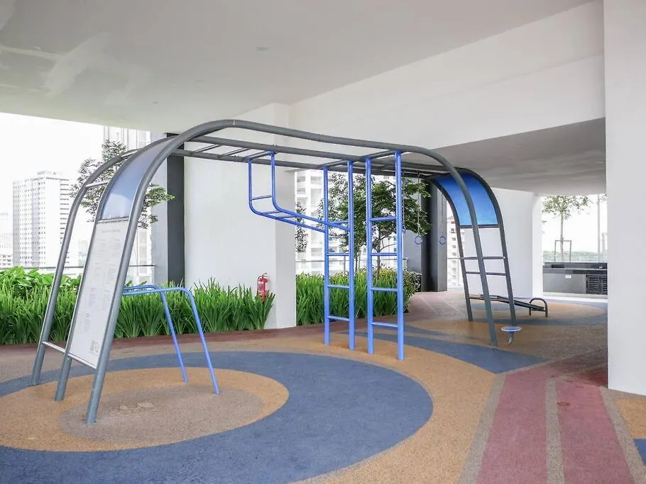 Comfort 3 Bedroom Urban Suite By Uptrend Home Management Jelutong Apartment