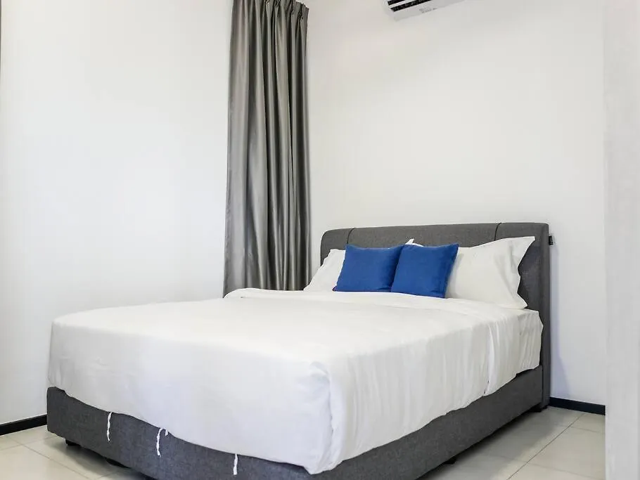 Comfort 3 Bedroom Urban Suite By Uptrend Home Management Jelutong Apartment