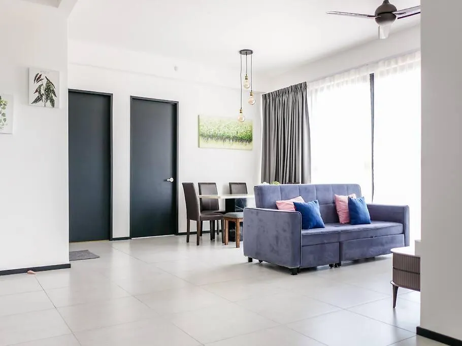 Apartment Comfort 3 Bedroom Urban Suite By Uptrend Home Management Jelutong