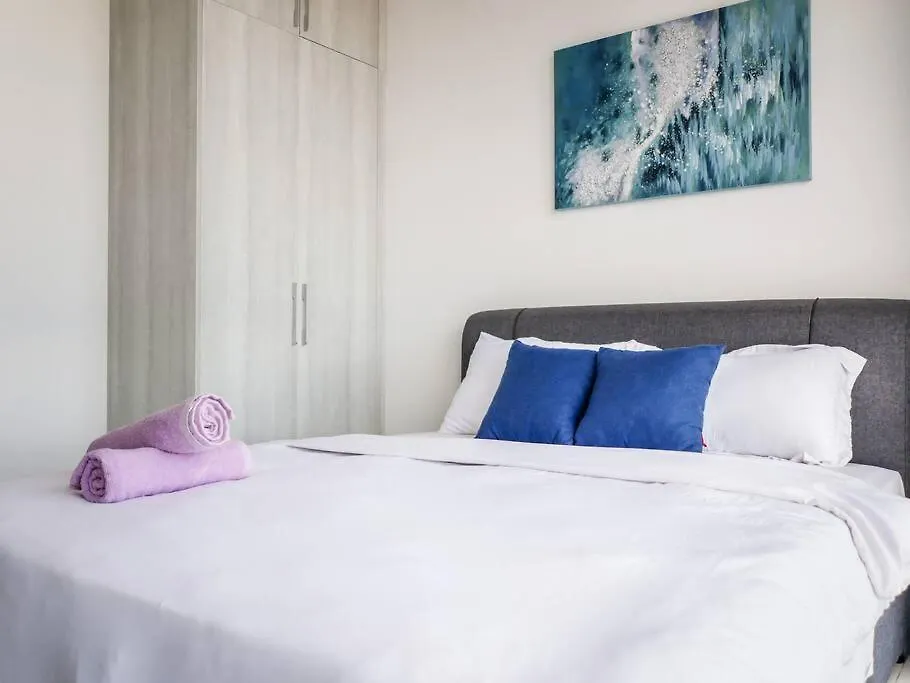 Apartment Comfort 3 Bedroom Urban Suite By Uptrend Home Management Jelutong